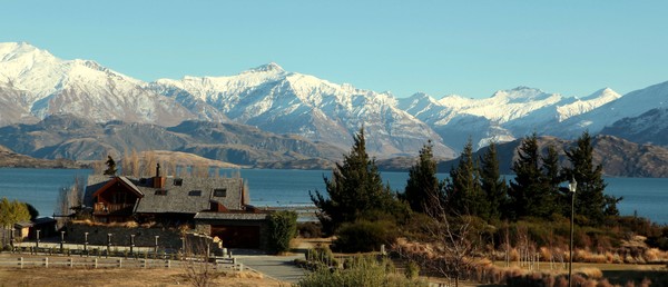 Wanaka Lakehouse Exterior